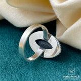 Mesmerizing Cut Stone Finger Ring