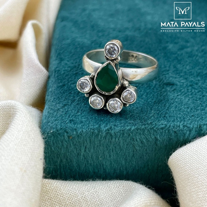 Green Finger Ring
