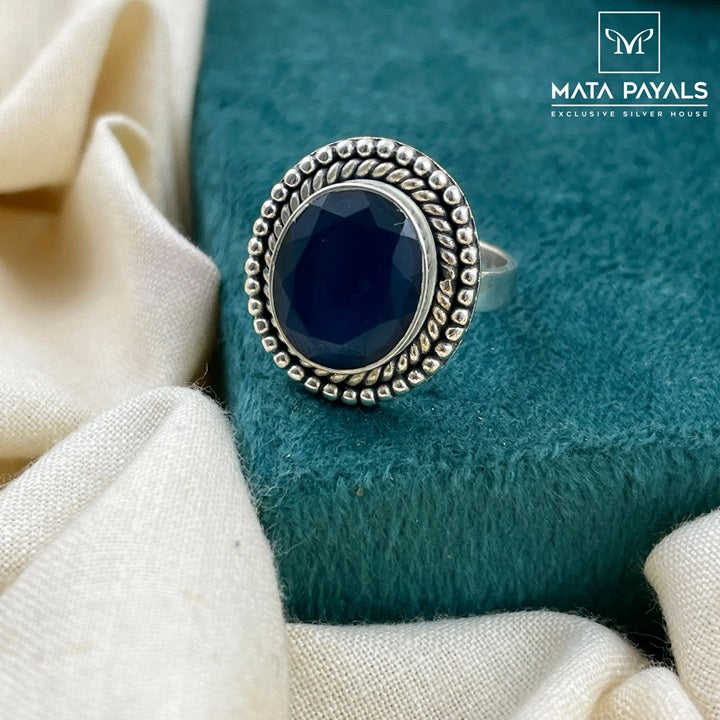 Gorgeous Navy Blue Finger Ring