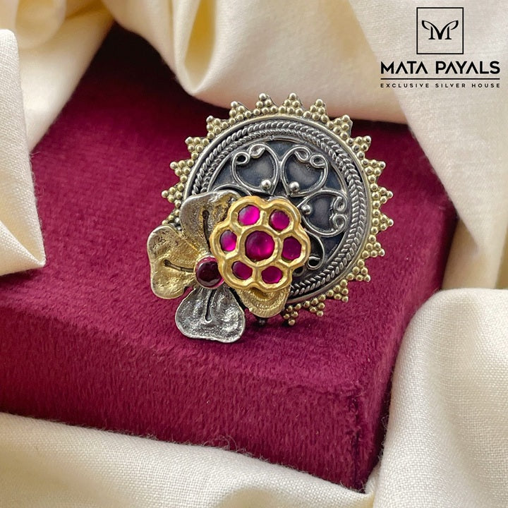 Dual Tone Floral Finger Ring