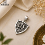 Ravishing Silver Pendant