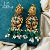 Pretty Kundan Chandbali