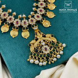 Exclusive Gold Polish Necklace