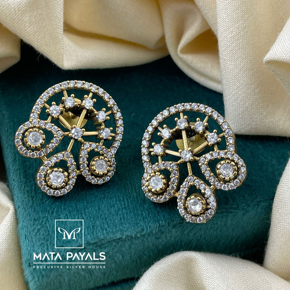 Charming Zircon Stud