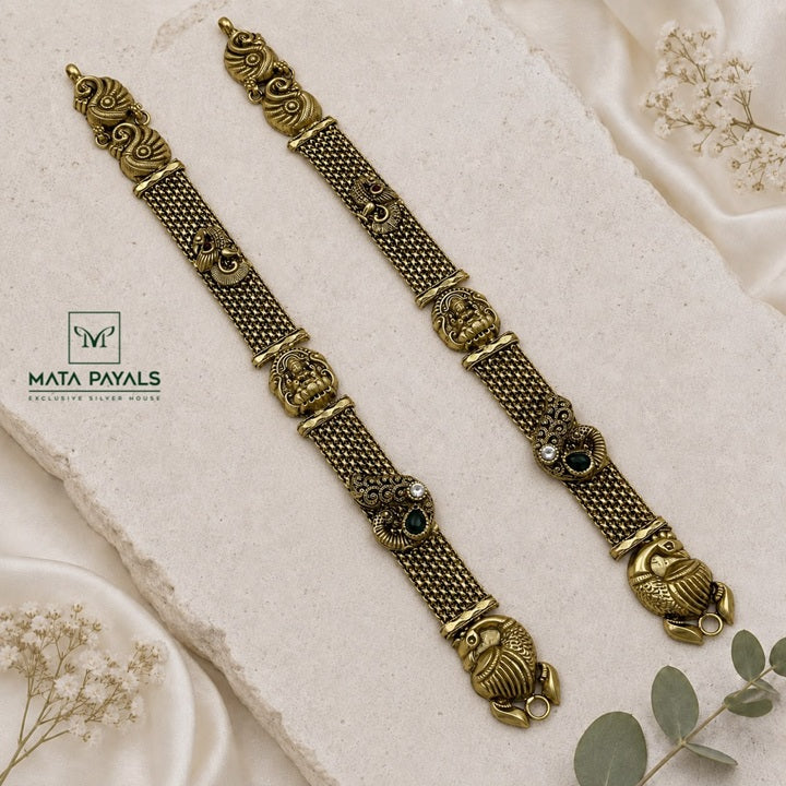Excellent Mayura Fancy Neckchain