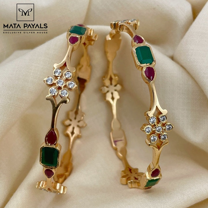 Beautiful Cut Stone Bangle