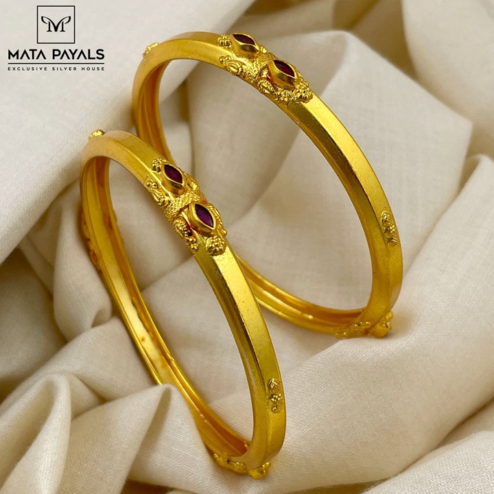 Simple Gold Polish Bangle