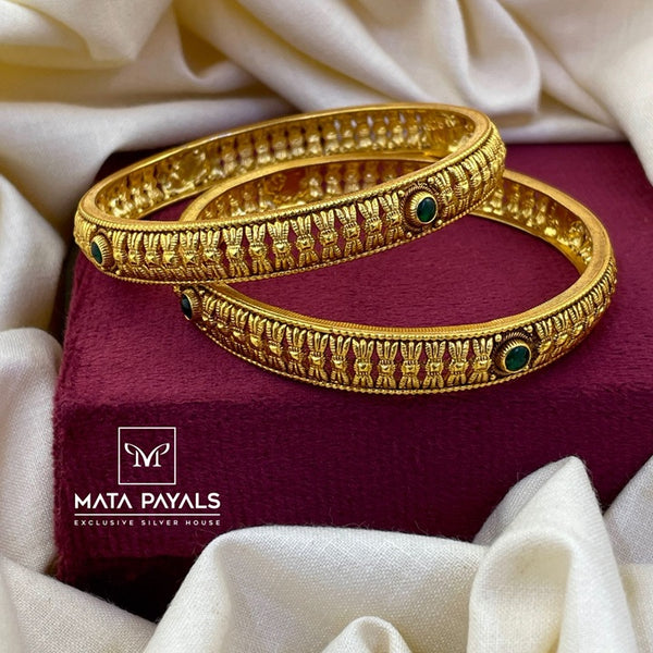 Ethnical Gold Polish Bangle