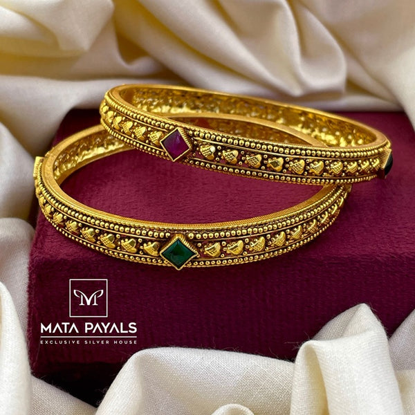 Elegant Gold Plated Bangle