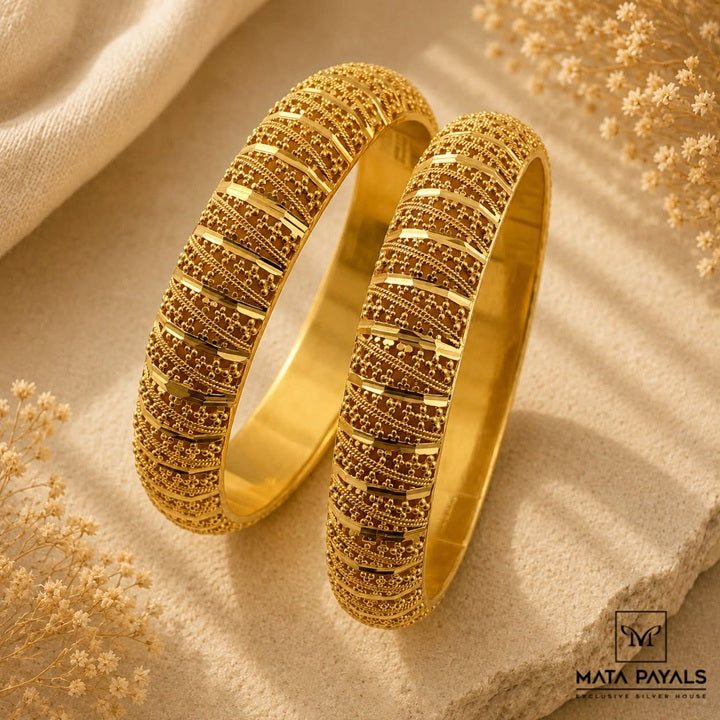 Traditional Gold Polish Bangle