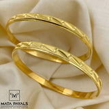 Attractive Gold Polish Bangle
