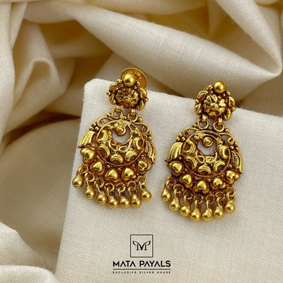 Simple Plain Chandbali