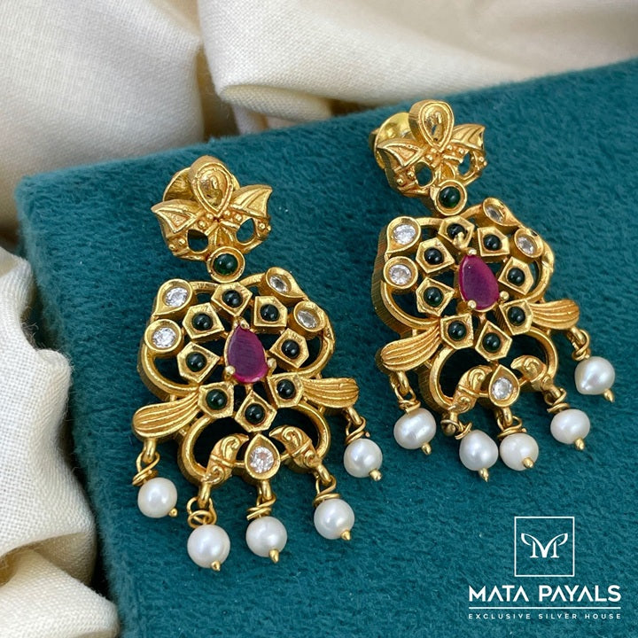 Elegant Gold Plated Earing