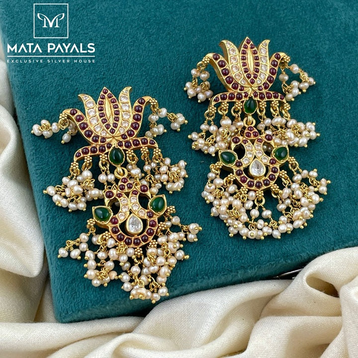 Attractive Lotus Guttapusal Earing