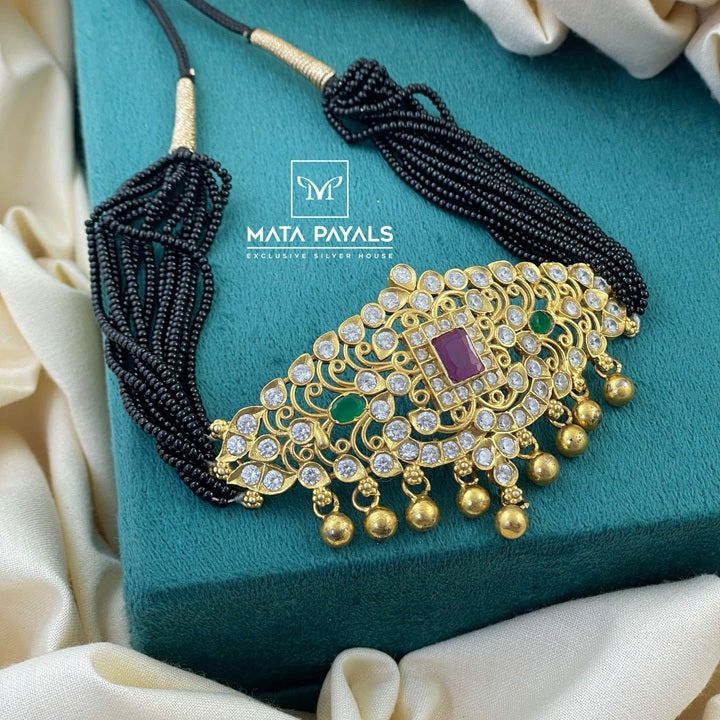 Royal Traditional Wear Mesmerizing Choker
