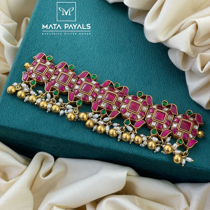 Gorgeous Kundan Gold Plated Choker