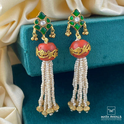 Sensational Gold Polish Earring