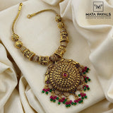 Luxurious Gold Polish Necklace