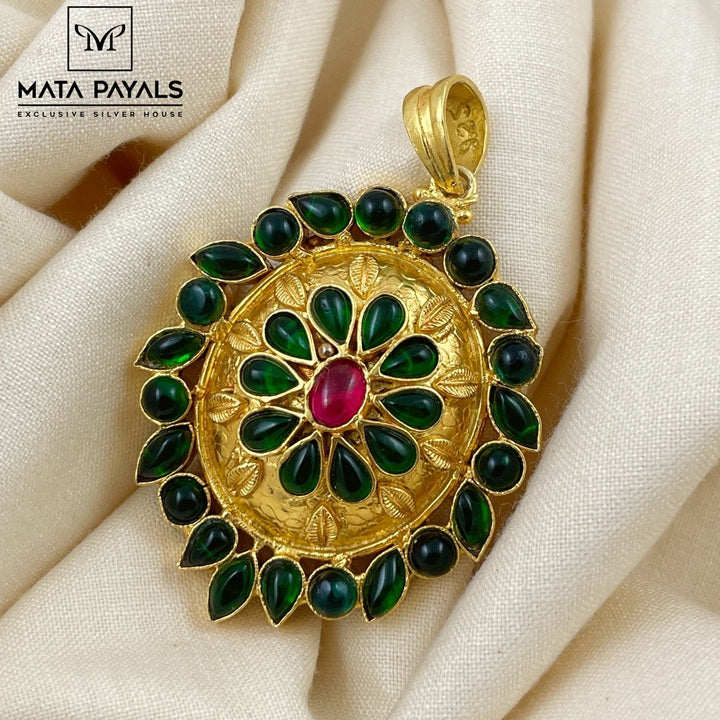 Fabulous Gold Polish Pendant