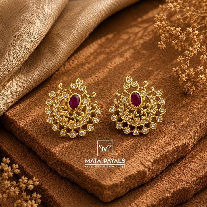 Traditional Gold Polish Stud