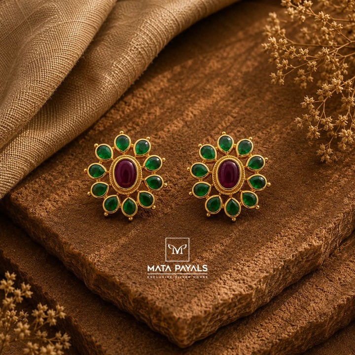 Dazzling Green Stud