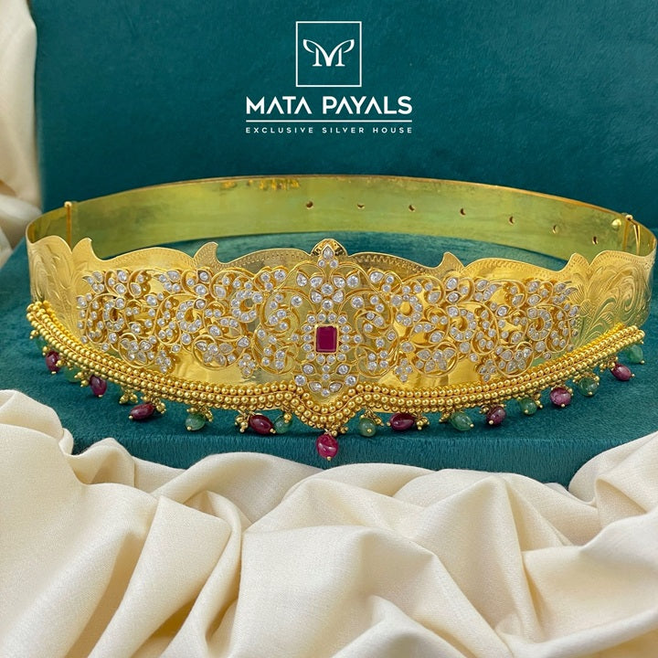 Mesmerizing Cut Stone Waist Belt