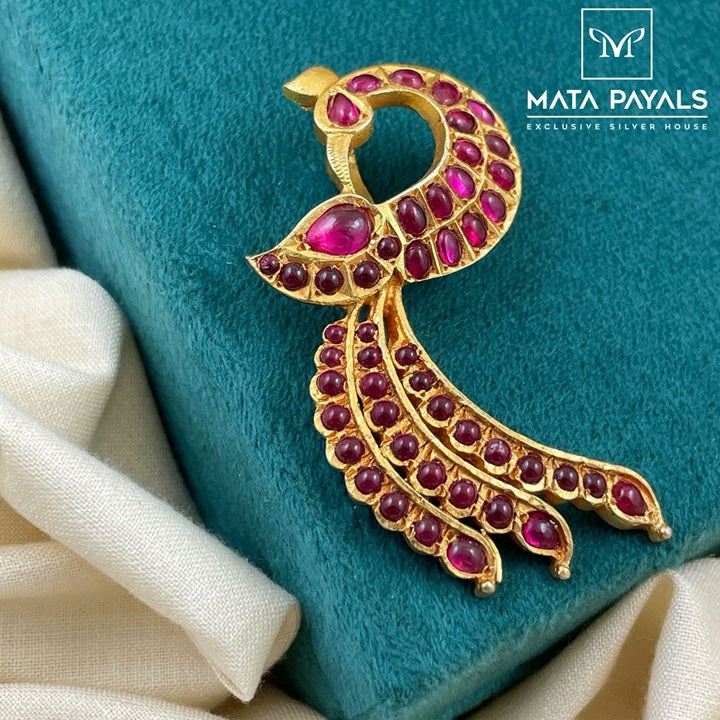 Compelling Mayur Gold Plated Pendant