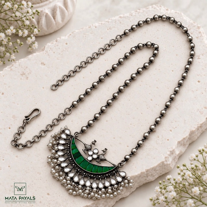 Charming Mayuri Kundan Oxidised Hara