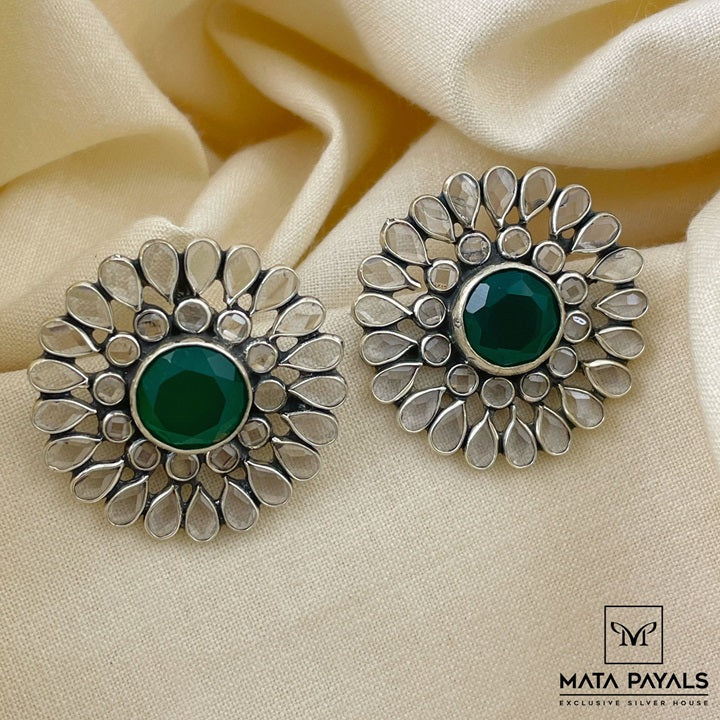 Lovely Green Stone Polki Stud