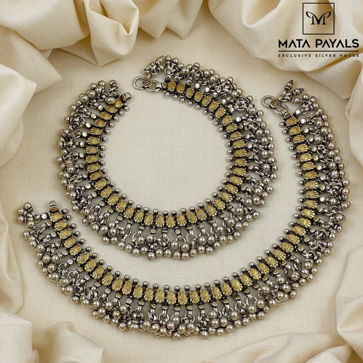 Attractive Dual Tone Anklet