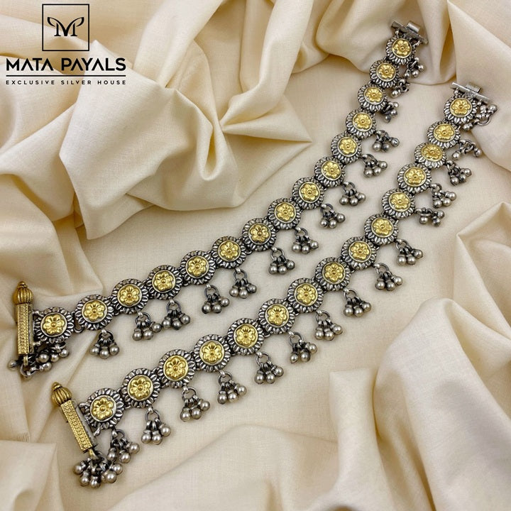 Eccentric Silver Anklet