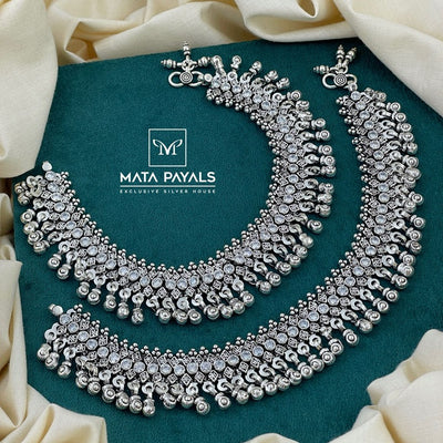 Dazzling White Stone Anklet