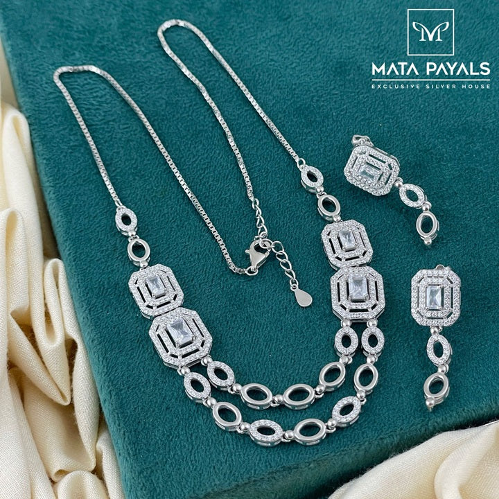 Splendid Layer Necklace