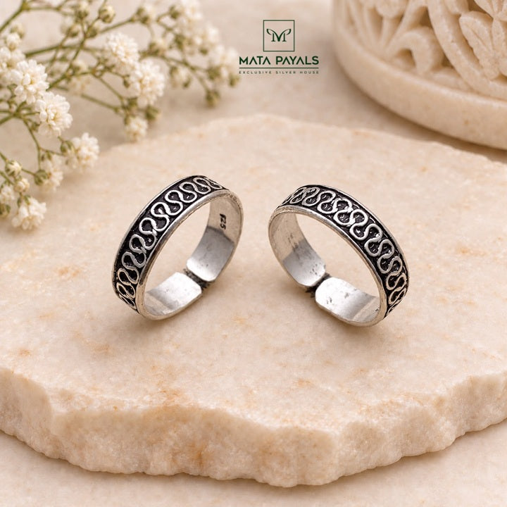 Elegant Band Toe Ring