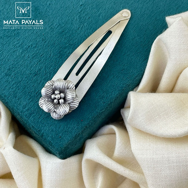 Mesmerizing Oxidised Hair Clip
