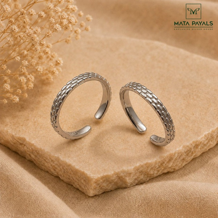 Incredible Silver Toe Ring