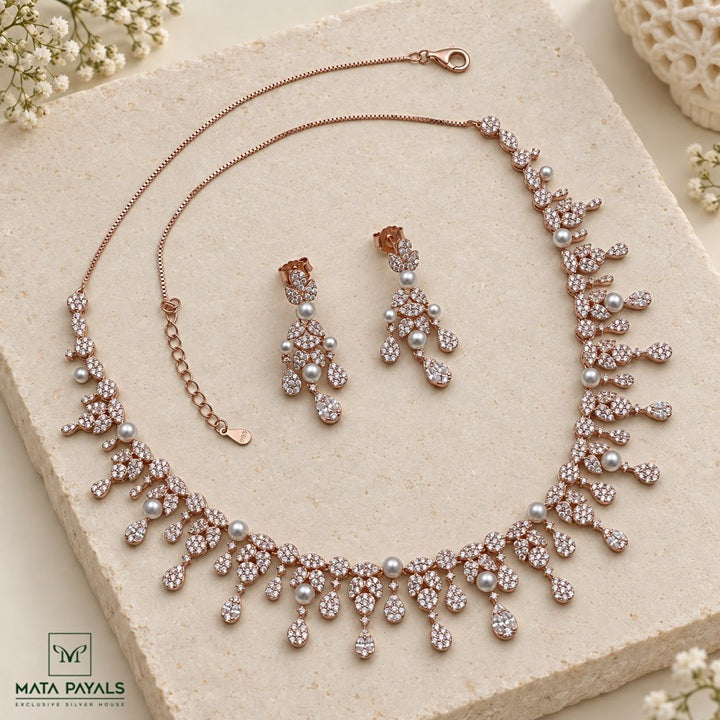 Attractive Silver Necklace
