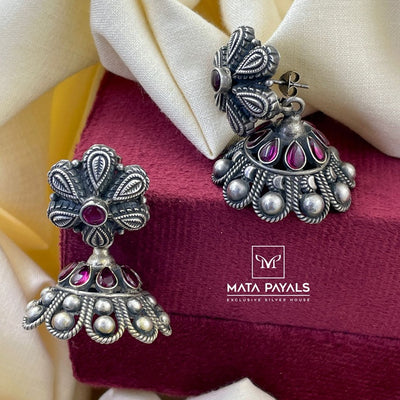 Excellent Cut Stone Jumka