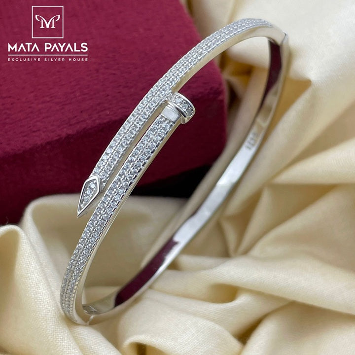 Heavy Zircon Kada