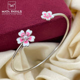 Pretty Flower Kada