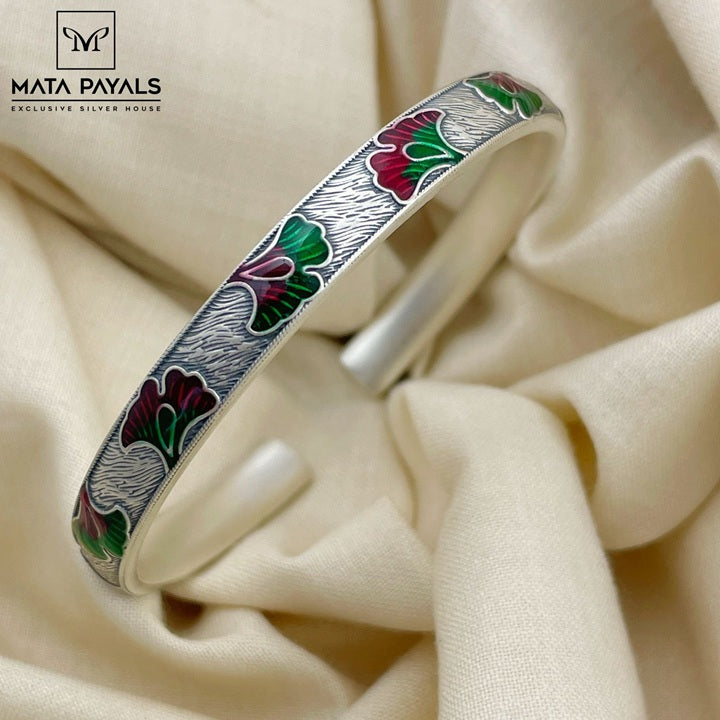 Elegant Oxidised Kada