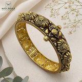Mesmerizing Silver kada