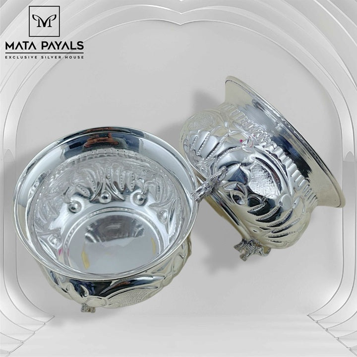 Mesmerizing Silver Kum Kum Bowl