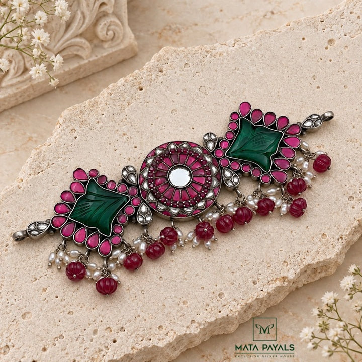 Illustrious Floral Kundan Choker