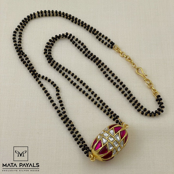 Attractive Kundan Mangalsutra