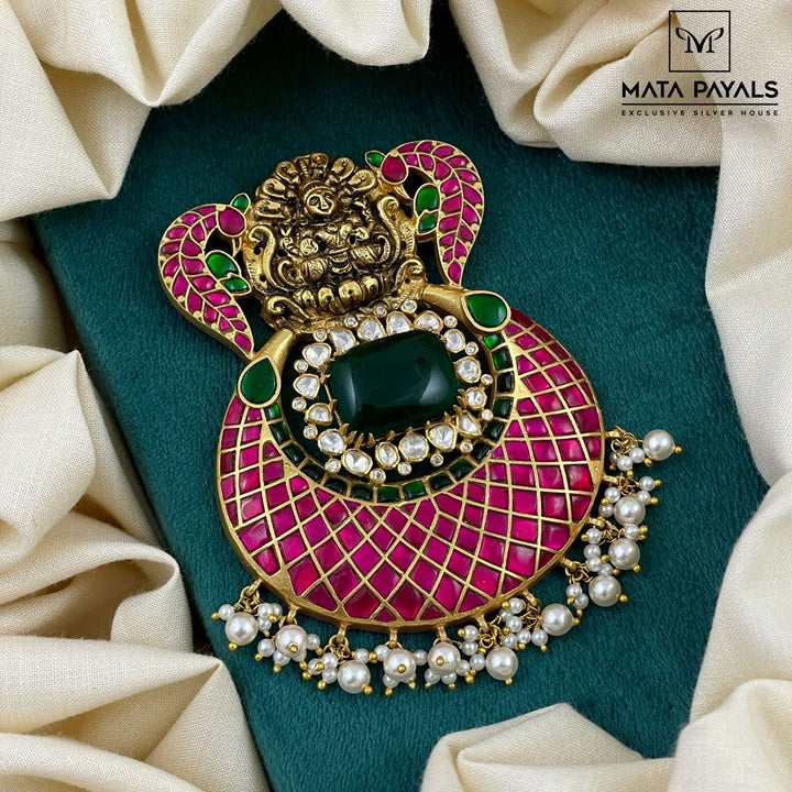 Majestic Lakshmi Kundan Pendant