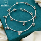 Simple Silver Leg Kada