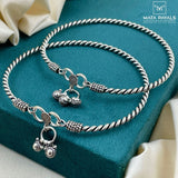 Twisted Oxidised Leg Kada