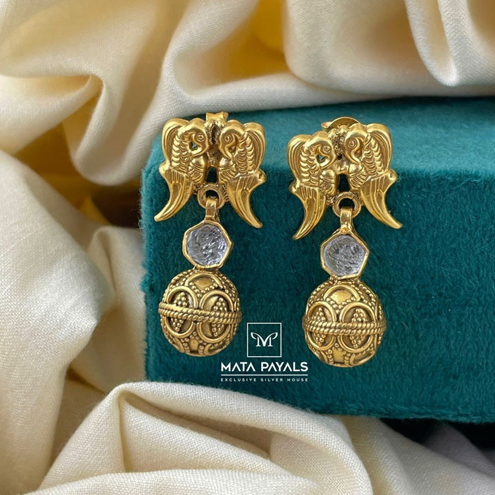 Charming Gold Polish Earring