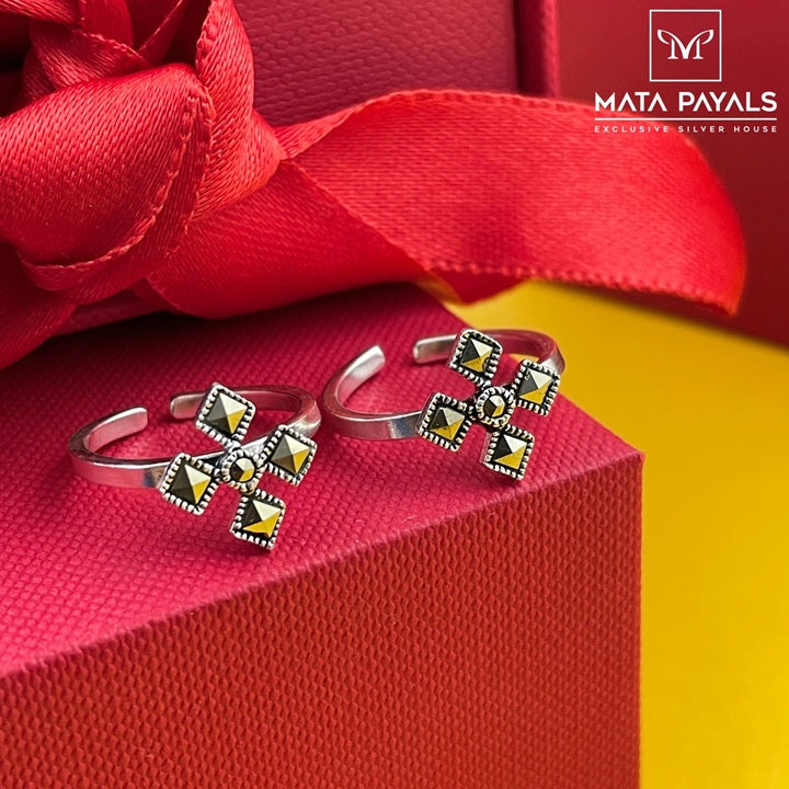 Ravishing Marcasite Toe Ring
